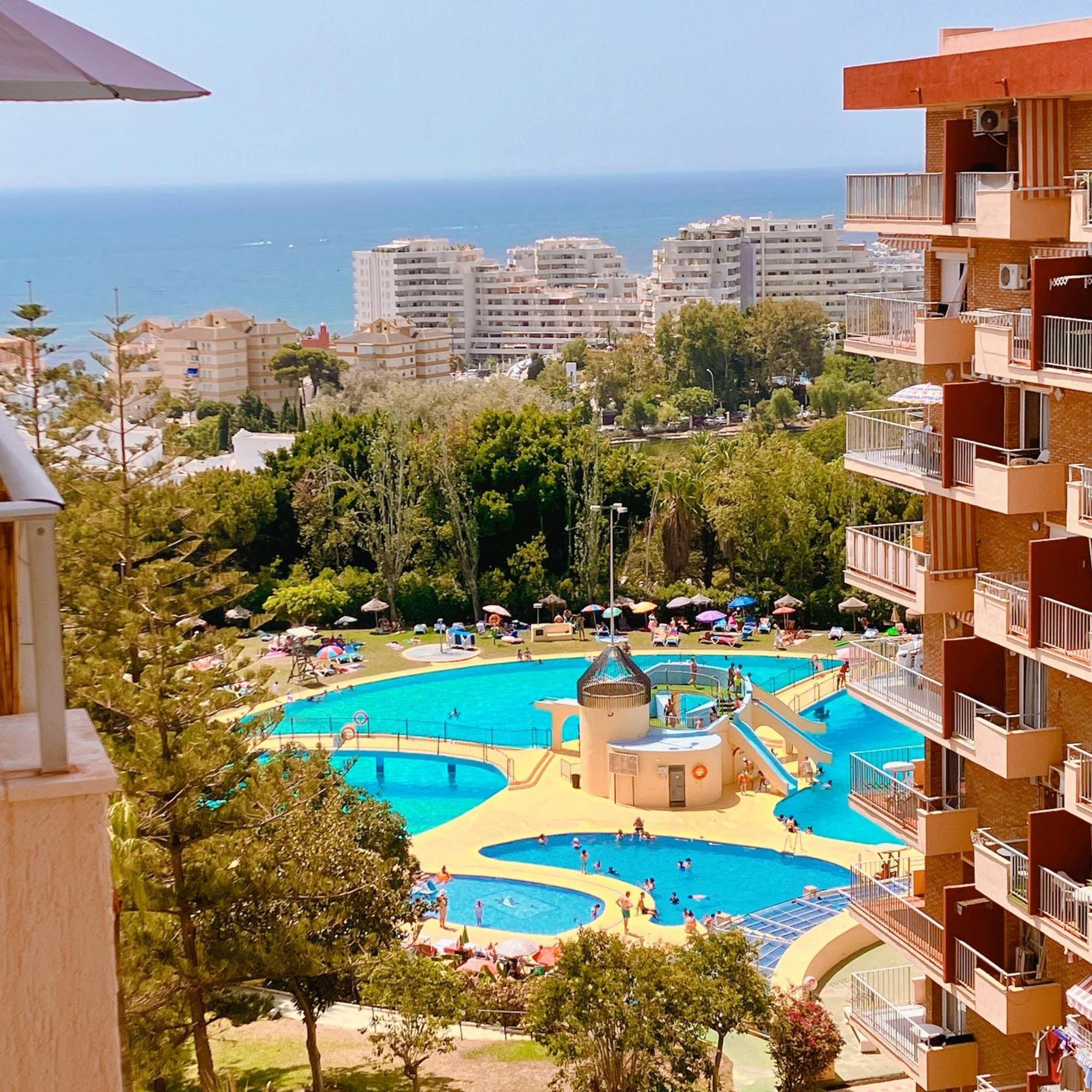 Bythewave Apartments Benalmadena Exterior photo
